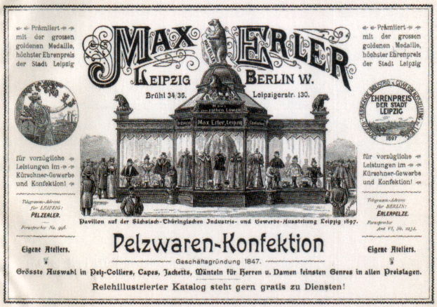 Eine Vintage-Reklame für Max Erler Leipzig in Berlin, Deutschland, die eine Gruppe von Menschen vor einem Gebäude zeigt, mit Text, der ein Ereignis ankündigt.
