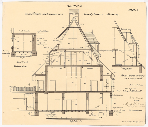 Schwarz-weißes Architekturzeichnung eines Hauses mit vielen Fenstern und einem Dach, beschriftet als erstes Haus in Deutschland, begleitet von detaillierten Plänen und Text.