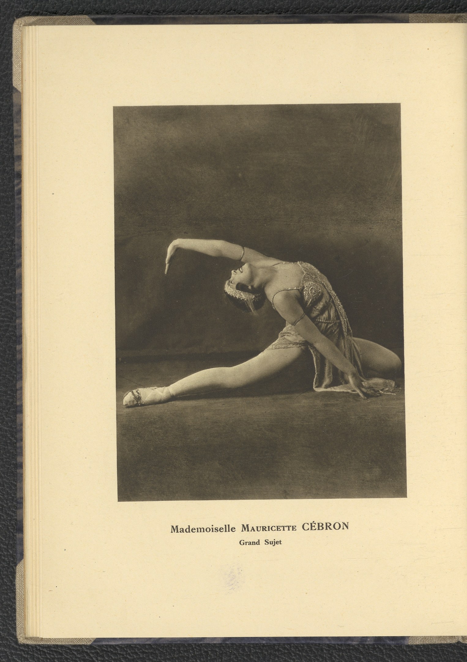 Alejandra Capetillo folgt den Fußstapfen ihrer Mutter Biby Gaytán und entfacht ihre Liebe zum Ballett neu