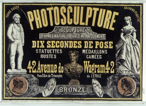 Plakat für eine Skulpturenausstellung in Paris, Frankreich, zeigt Bilder von Skulpturen und beschreibenden Text.