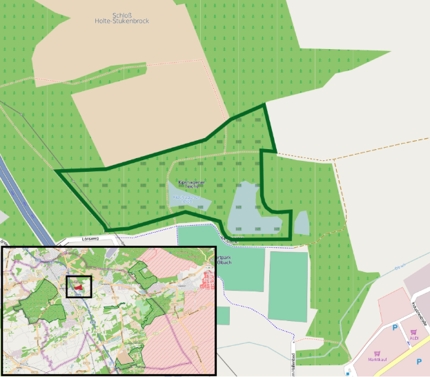 Eine Karte einer Stadt mit einem grünen Bereich in der Mitte, die eine geplante Stelle markiert, und Text, der die Grenzen von Gebäuden, Straßen und anderen Stadtmerkmalen beschreibt.