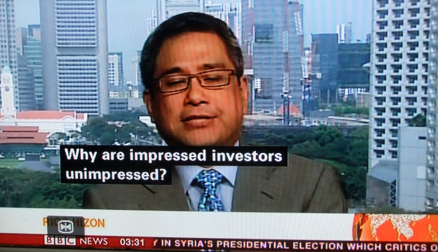 Eine Anzeige mit verschiedenen Produkten und Texten.