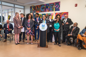 Dieter 'Dicky' Harf erhält unsere Stadtportals Bürgermedaille