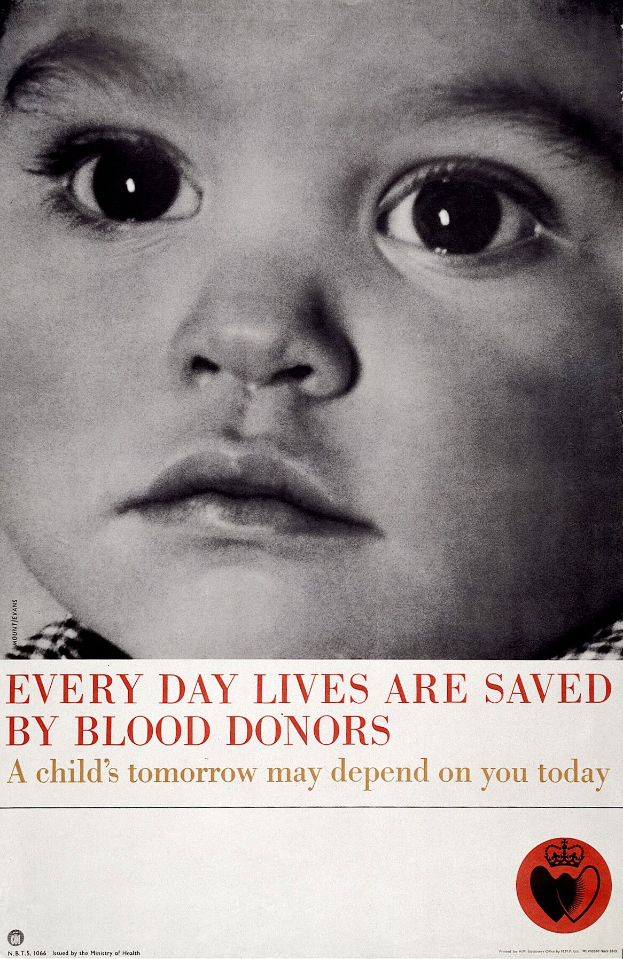 Plakat mit einem Kindergesicht in der Mitte, umgeben von fettem schwarzem Text, der "Jeden Tag rettet Blutspenden Leben" vermittelt, mit einem ernsten und dringlichen Ton.