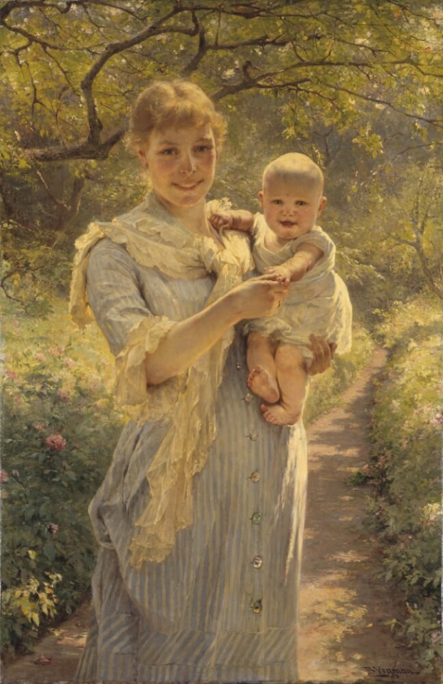 Eine Frau, die glücklich ist und ihr Baby hält, umgeben von grünen Bäumen und bunten Blumen.